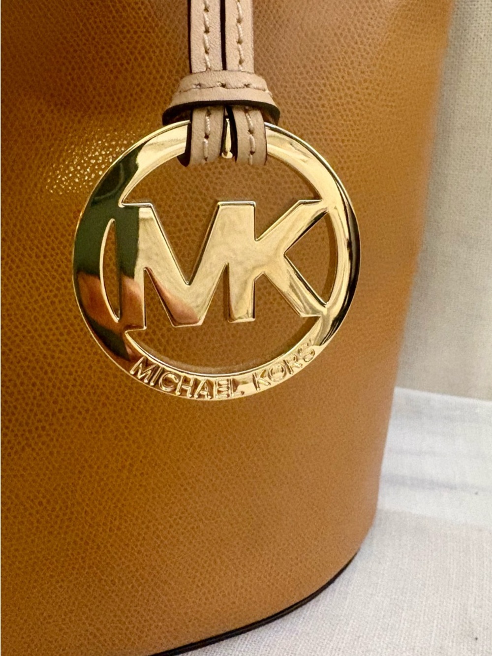 Michael Kors Cognac Leather Tote with Gold Hardware - Picture 3 of 14